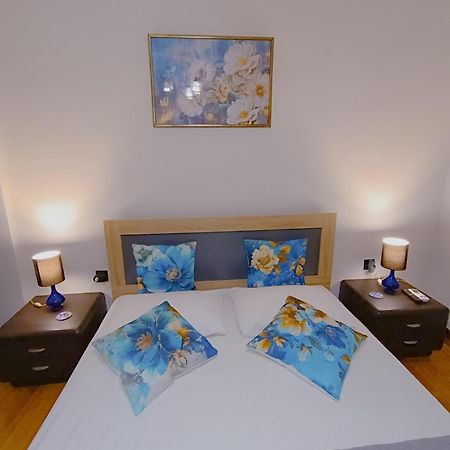 Cozy Apartment In Atene Esterno foto